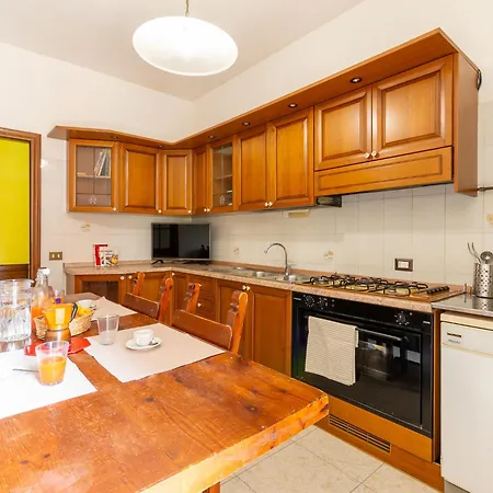 Casa Lo Vercio * Roma